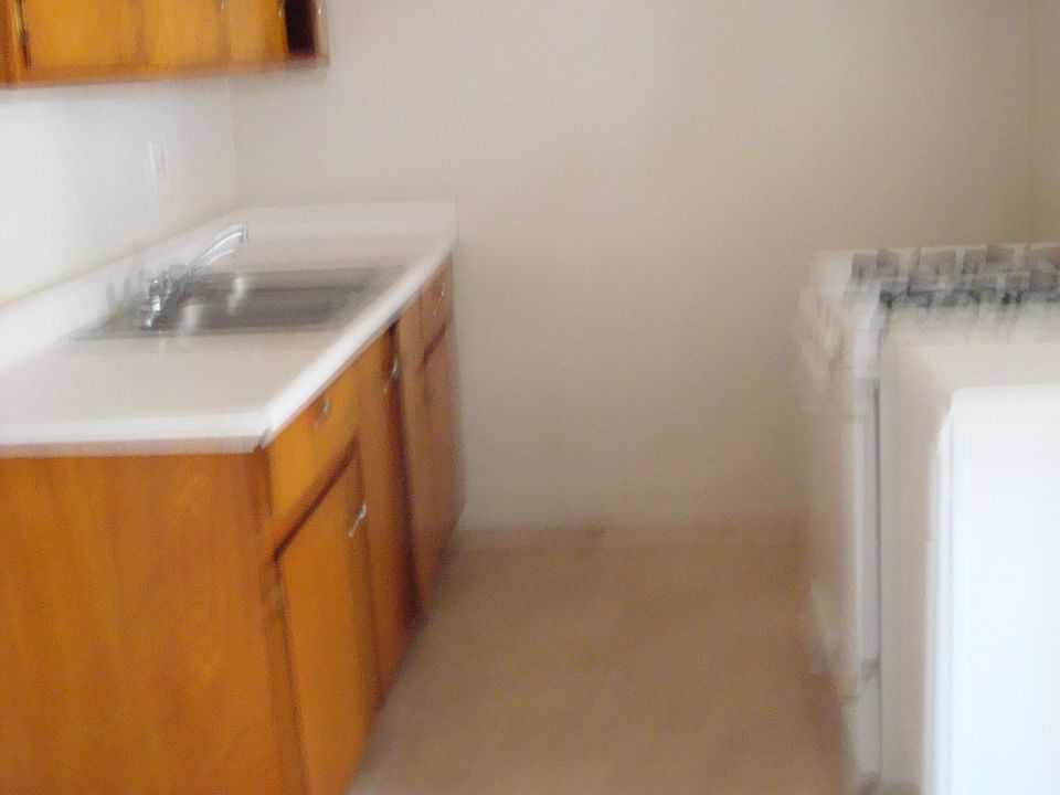 2nd image of 1725 Lemon Ave APT 21
