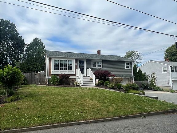 3rd image of 59 Salem Ave