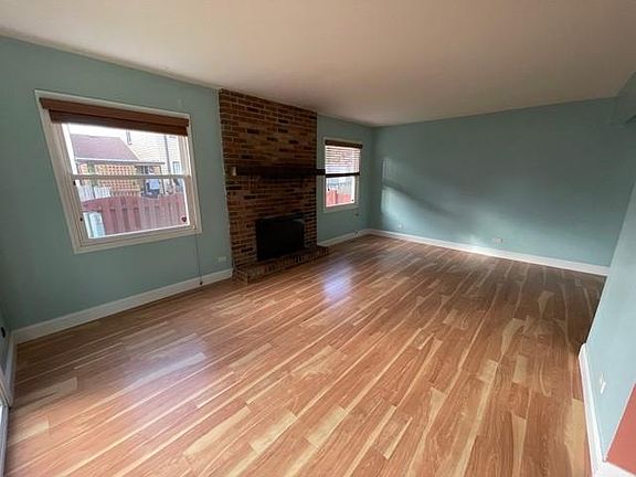 4th image of 1341 Portsmouth Ct