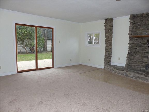 5th image of 1313 Pioneer Ave