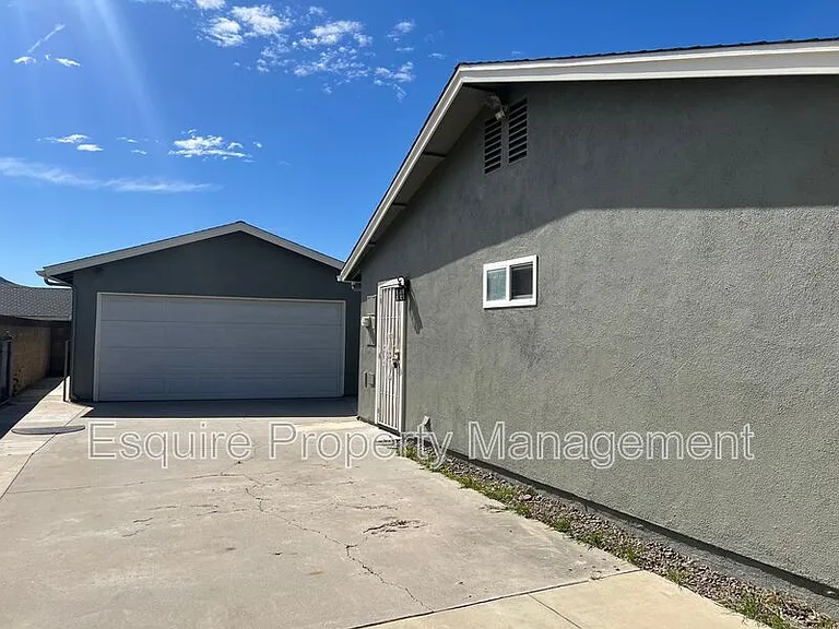 1016 Sespe Ave — Photo 14