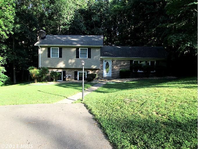1st image of 8002 Beau Ct