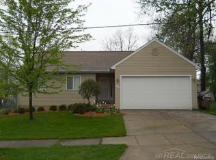 240 Cottage St, Pontiac, MI 48342