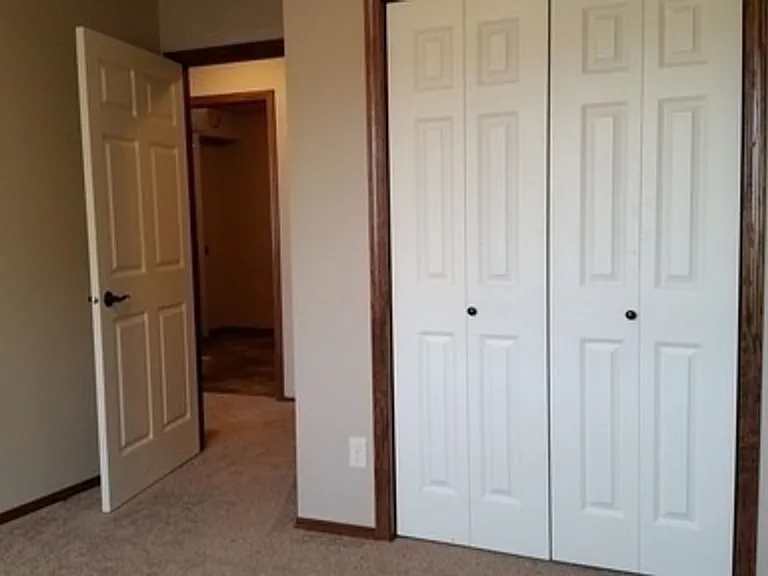 100 Tanner Ct — Photo 6