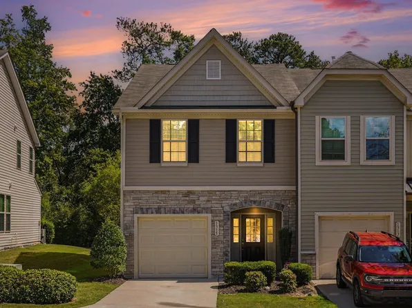 1315 Garden Stone Dr, Raleigh, NC 27610