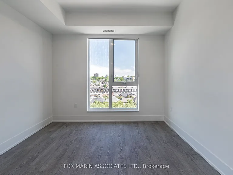858 Dupont St #806 — Photo 20
