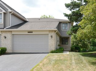 720 N Walden Dr, Palatine, IL 60067