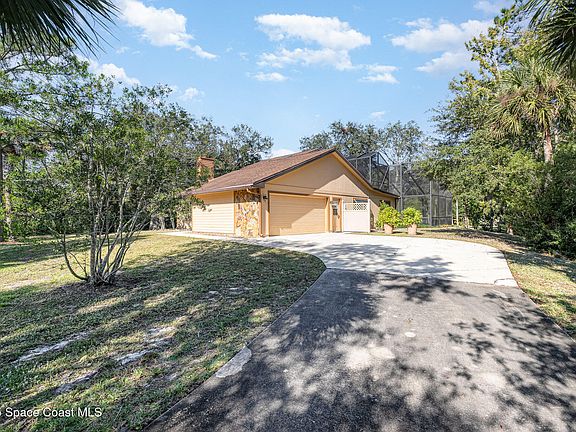2nd image of 4530 Deerwood Trl