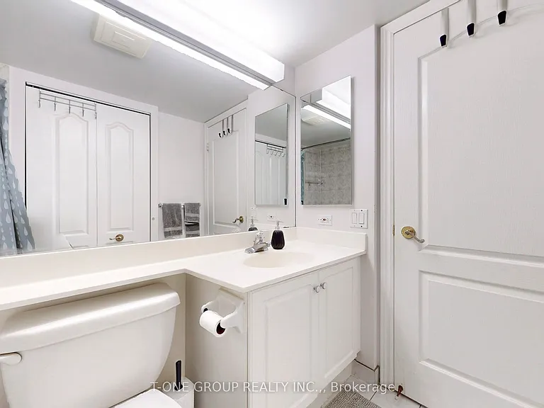 5418 Yonge St #511 — Photo 17