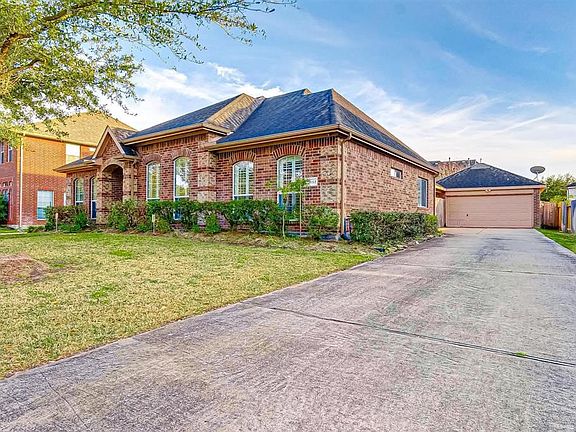 2nd image of 21111 Chadbourne Trace Ln