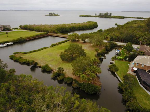 3rd image of 491 Treasure Lagoon Ln