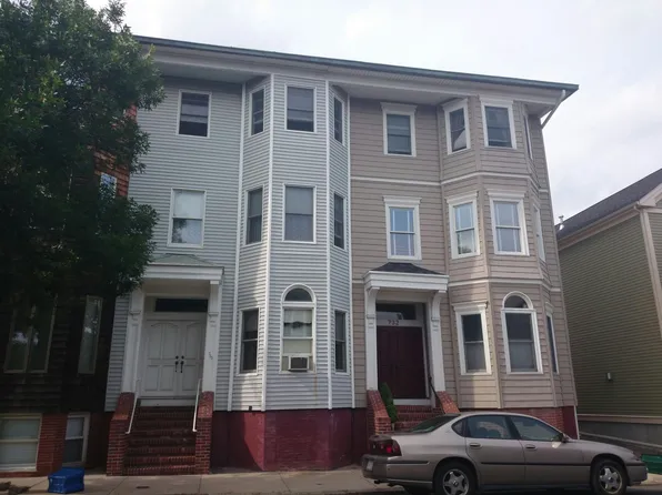 730 E 8th St #1, South Boston, MA 02127