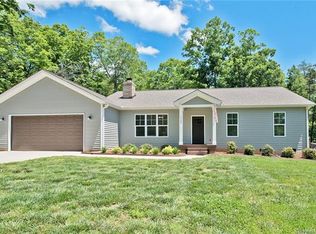 7723 Katherine Dr, Denver, NC 28037