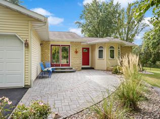 4531 E Oak Ln, Windsor, WI 53598