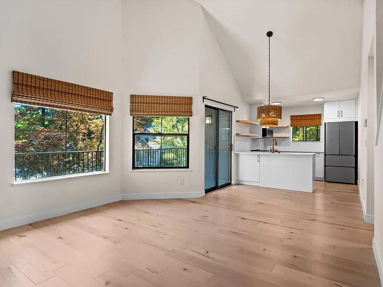 4000 Carman Dr #G108 — Photo 25