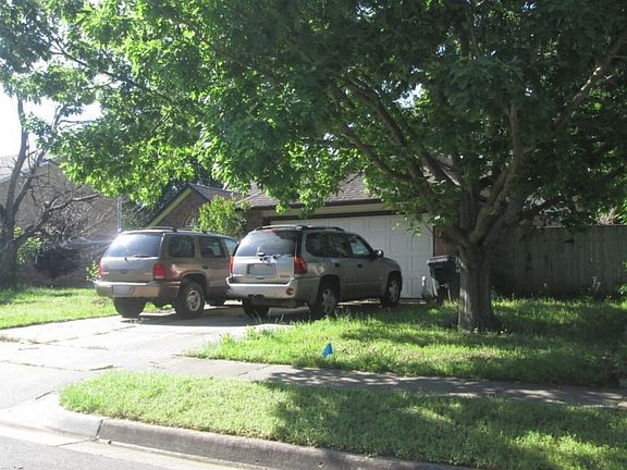 3rd image of 12506 E 77th Pl N