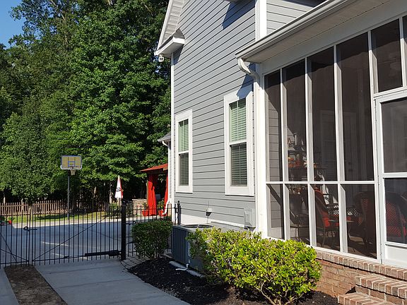 Screen Porch