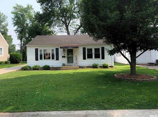 413 N Laurel Dr, Jacksonville, IL 62650