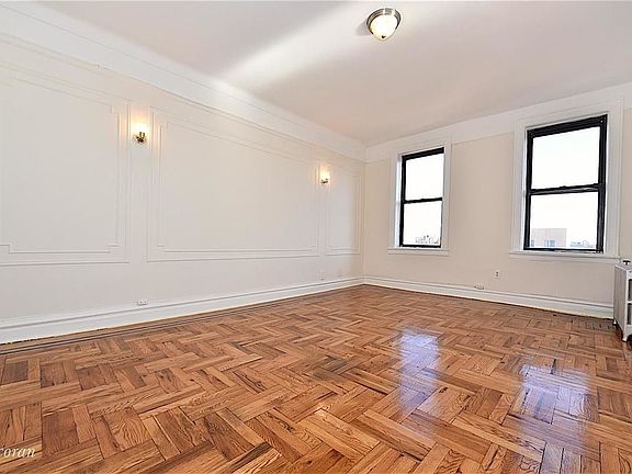 5th image of 2680 30th St #6B