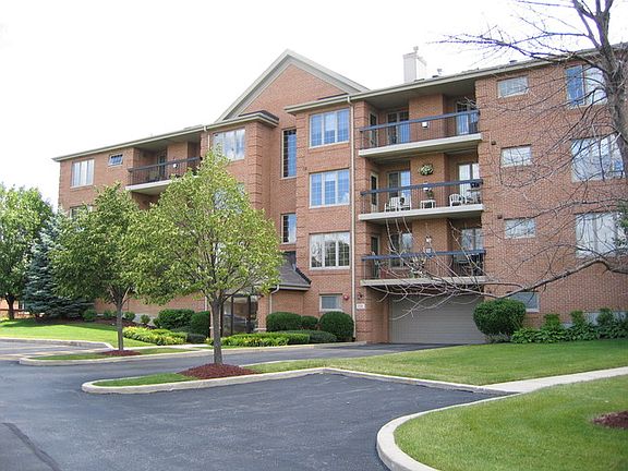 2nd image of 6741 S Pointe Dr Unit 1B