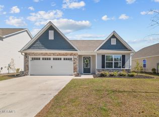 624 Aurora Pl, Hampstead, NC 28443