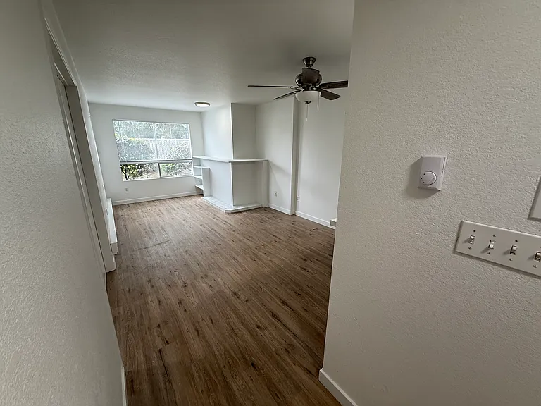 Whitman Place Apartments — Photo 9