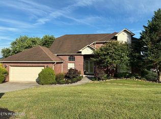 3562 Touchstone Dr, Maryville, TN 37801