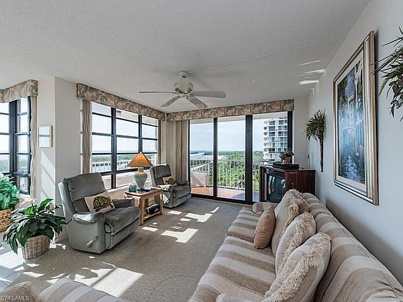 2nd image of 380 Seaview Ct APT 612