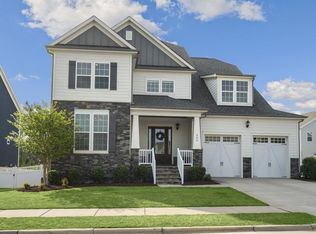 205 Muller Oak Dr, Holly Springs, NC 27540