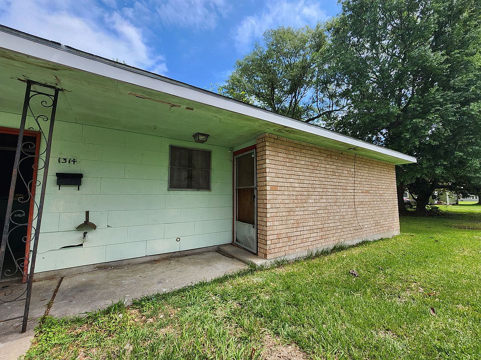 1st image of 1314 Sabine Ave