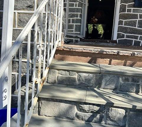 5th image of 7635 Parkview Rd