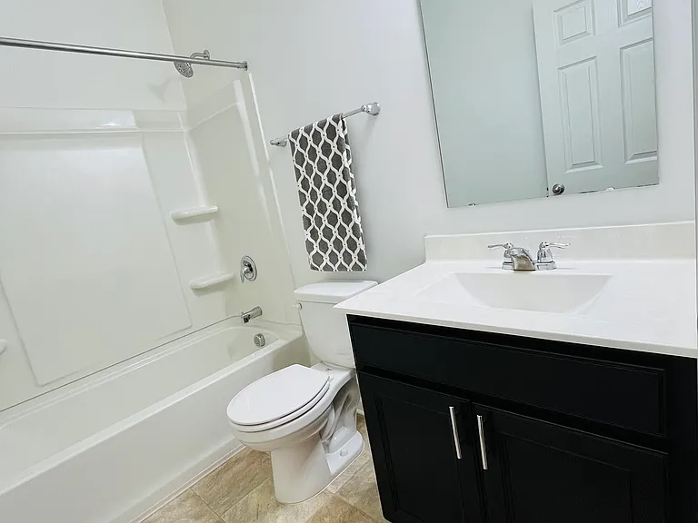 2566 Creek Bank Dr — Photo 18