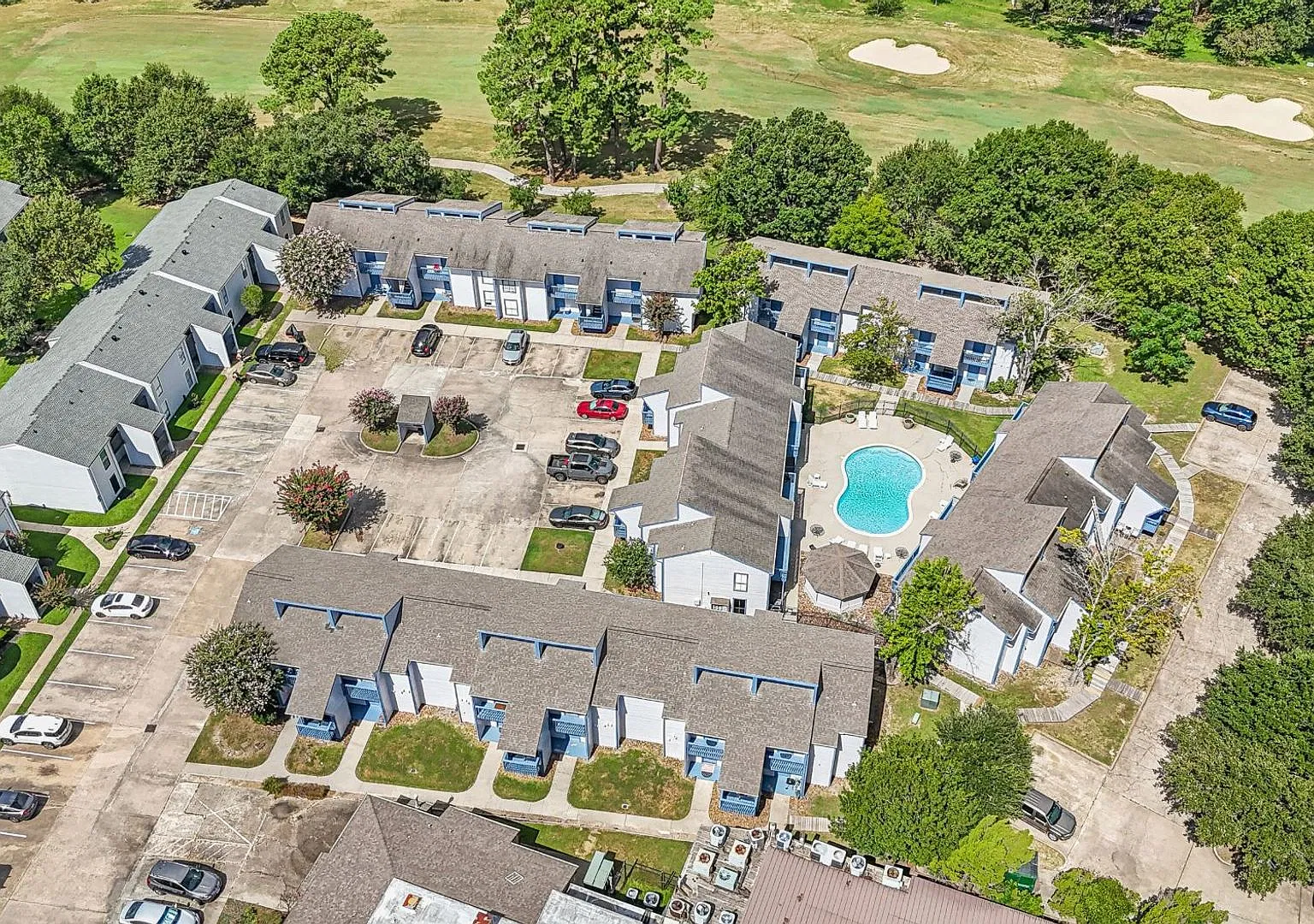 ROOKWOOD GOLF APARTMENTS — Photo 3