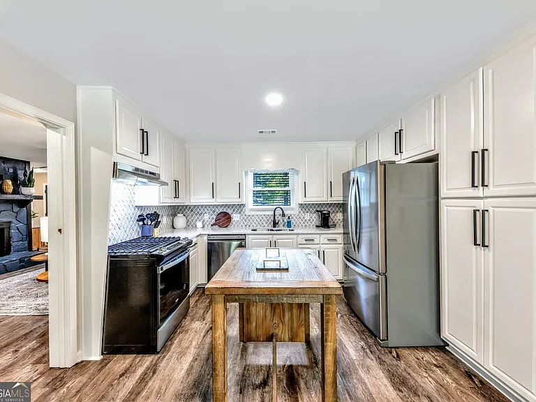 527 Charing Cross Dr — Photo 27