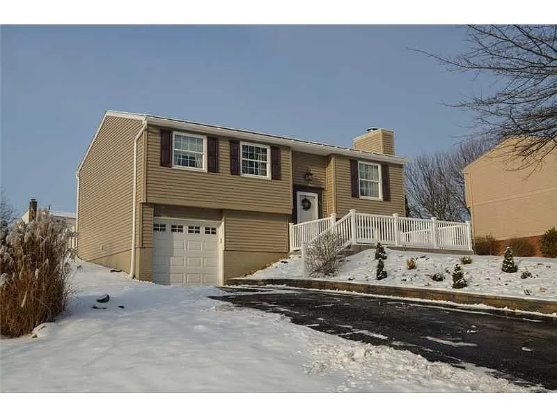 135 Lager Dr photo 1