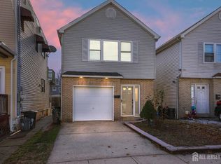 311 Neville St, Perth Amboy, NJ 08861