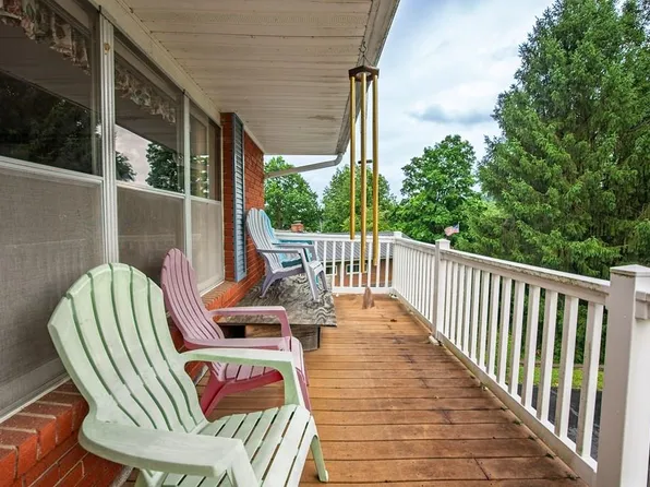 1295 Randall Dr, Chillicothe, OH 45601