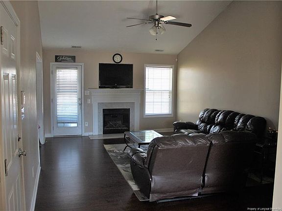 4th image of 525 Smokey Mountain Dr