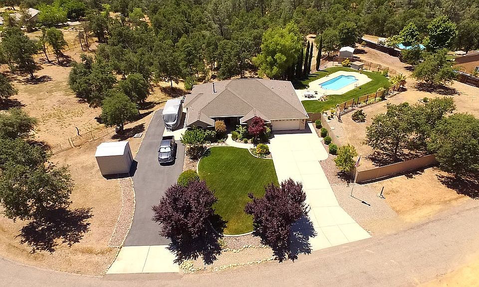 16673 Power Line Rd, Redding