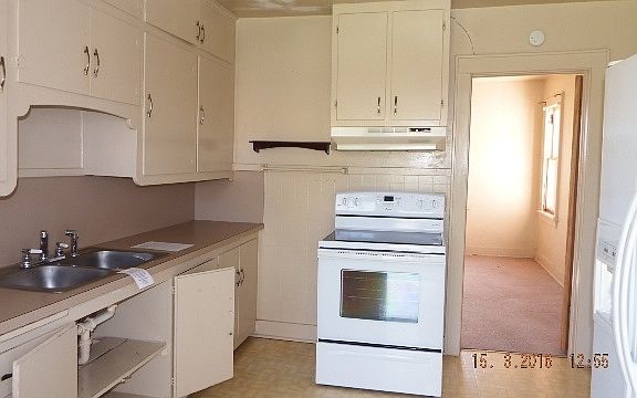 3rd image of 1603 NW Dearborn Ave