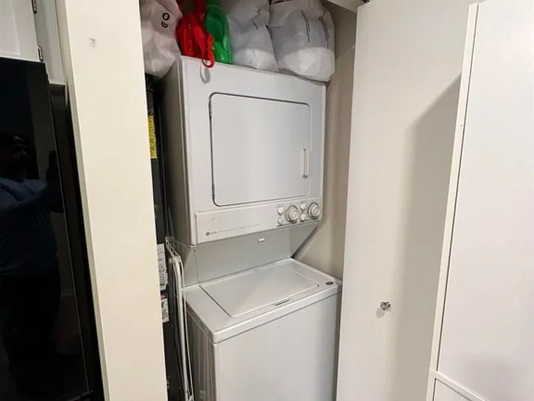 7 Chesapeake Dr #7 — Photo 4