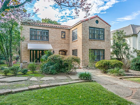 2nd image of 123 Park Dr