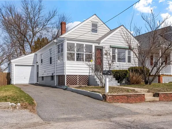 16 Homestead Ave, Johnston, RI 02919