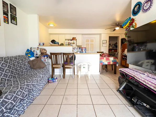 371 Lono Ave, Kahului, HI 96732