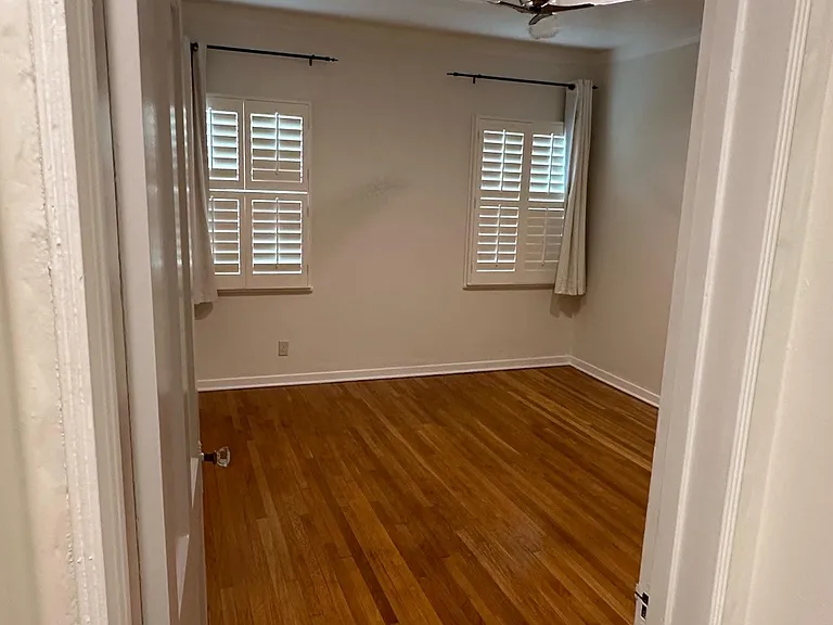 1057 Masselin Ave #1057 — Photo 9