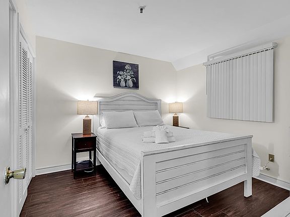 5th image of 5905 S Kings Hwy. #148B
