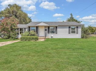 1217 E Cherry St, Altus, OK 73521