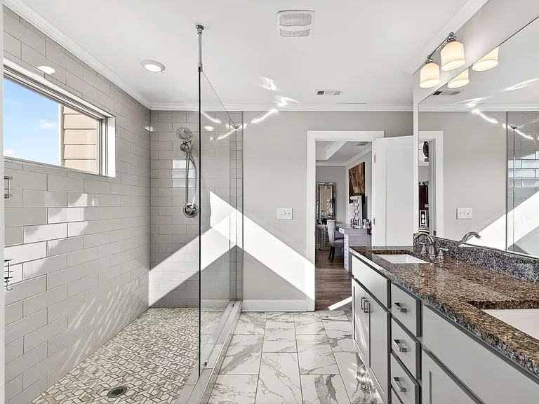 5259 Cloud St — Photo 21