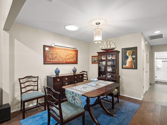 5th image of 8107 Middle Ct