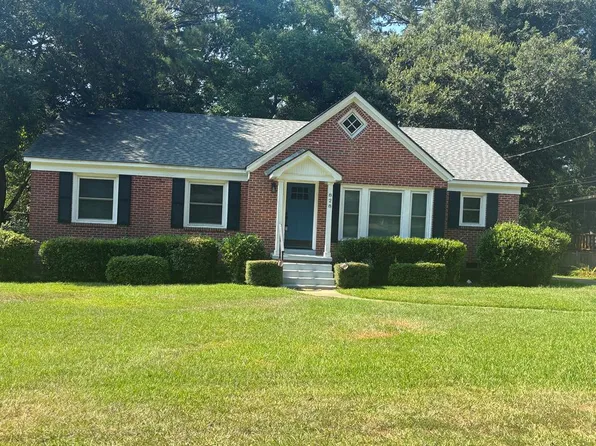 828 W 26th St, Laurel, MS 39440